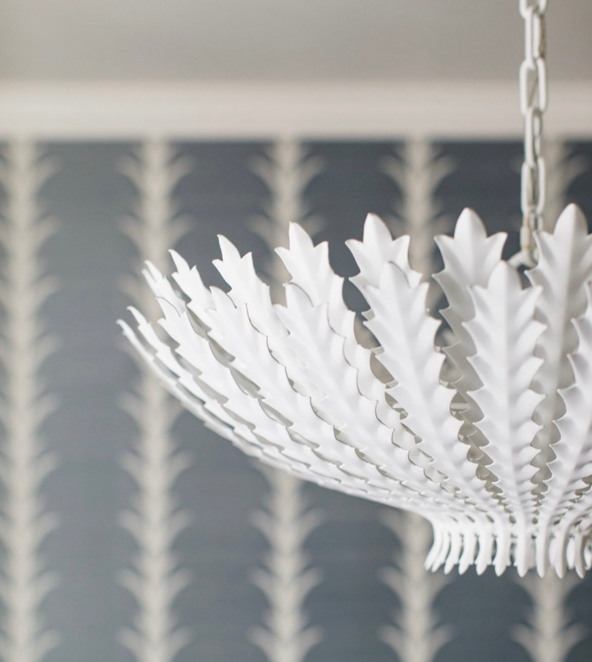 Visual Comfort AERIN Hampton Chandelier