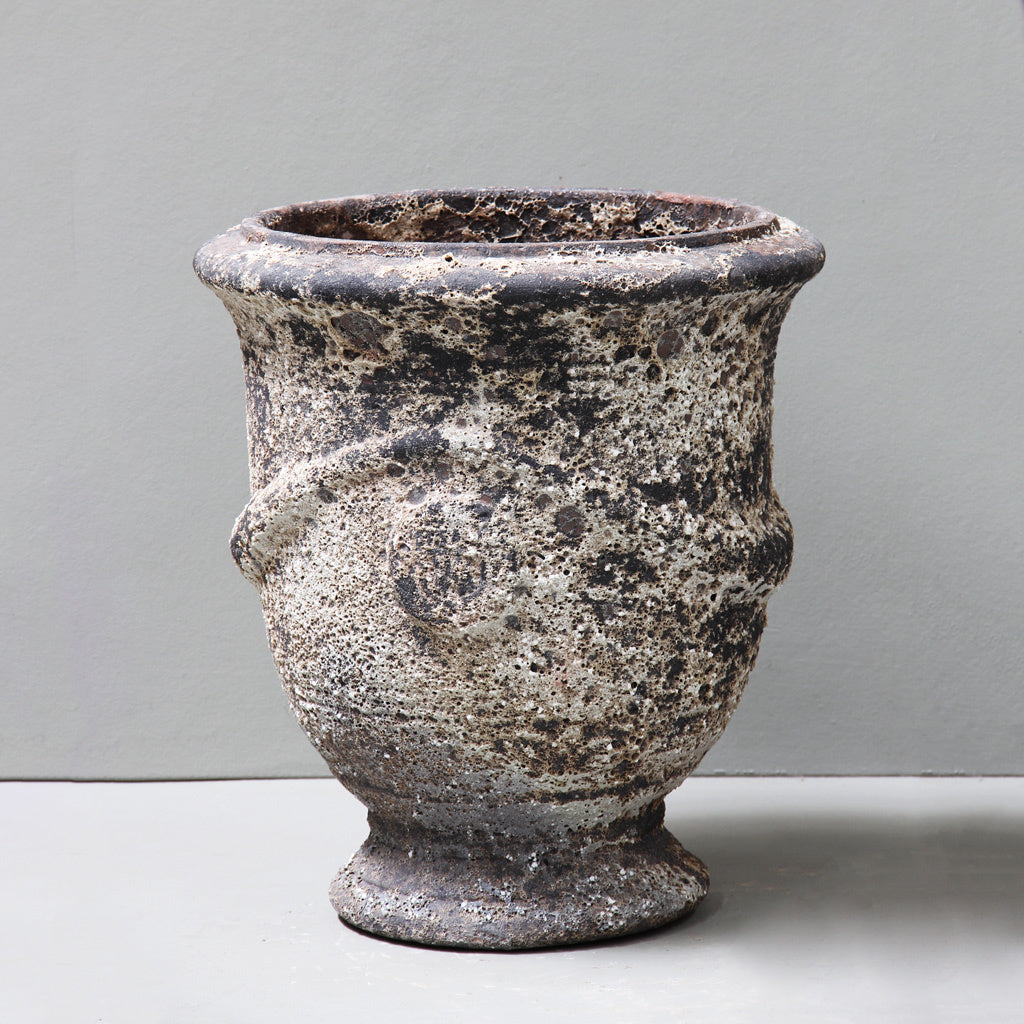 Oceanic White French Urn