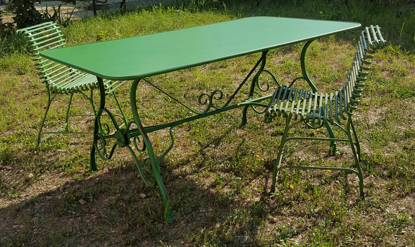 French Sabot Garden Table