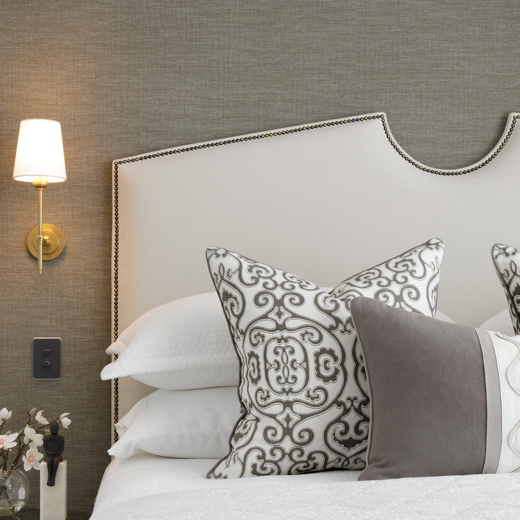 Visual Comfort Thomas O'Brien Bryant Wall Sconce