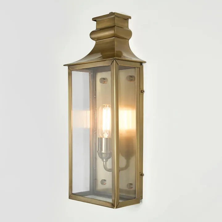 Outdoor Classic Medium Lantern