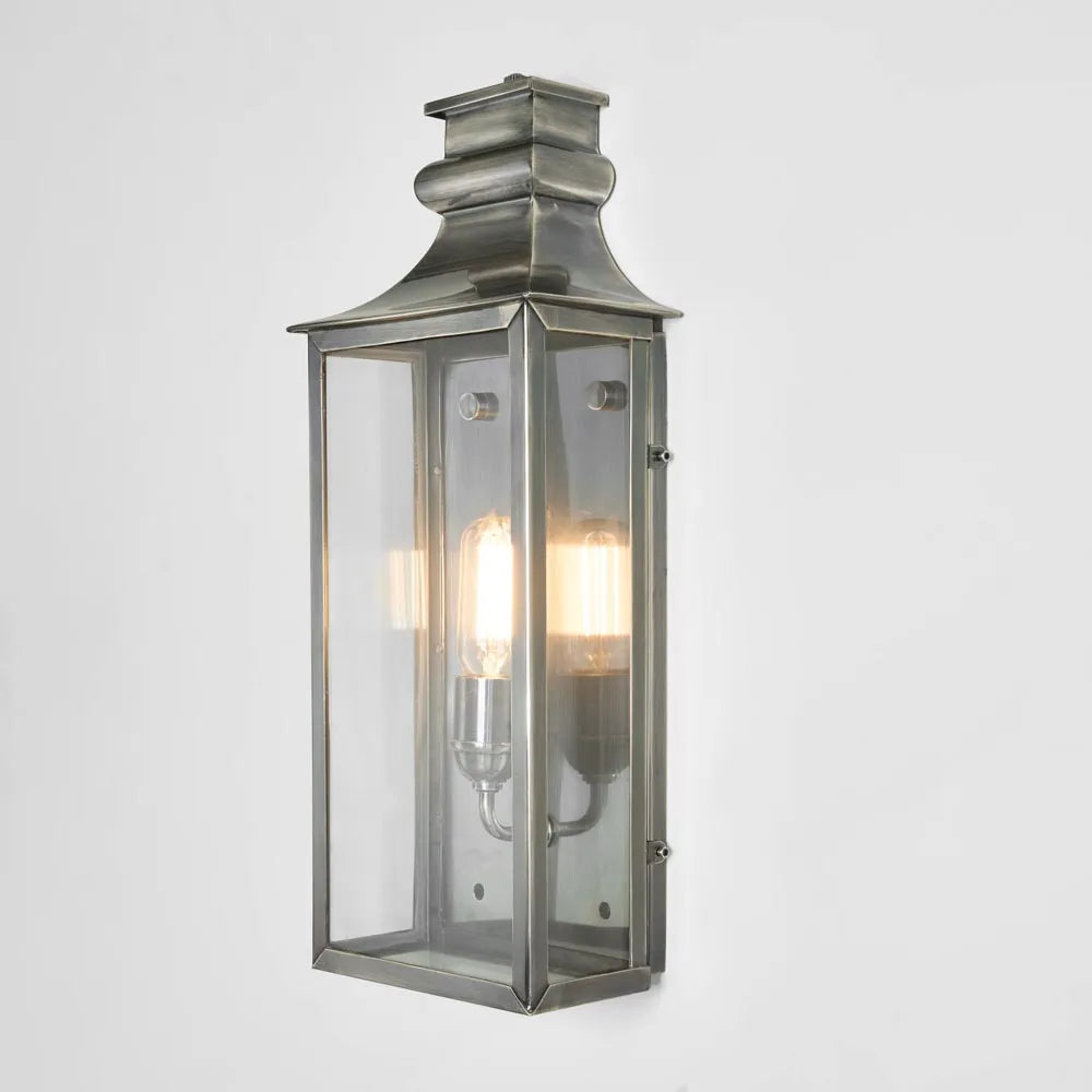 Outdoor Classic Medium Lantern