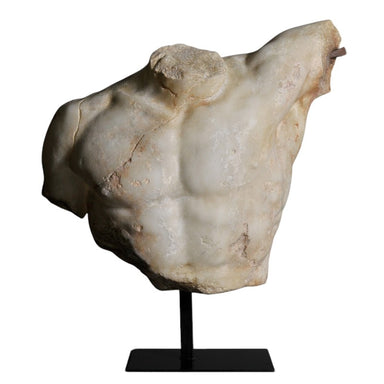 Fighting Gladiator Bust – a replica of Agasias' 4th-century BC masterpiece, inspired by the original housed in the Louvre Museum.