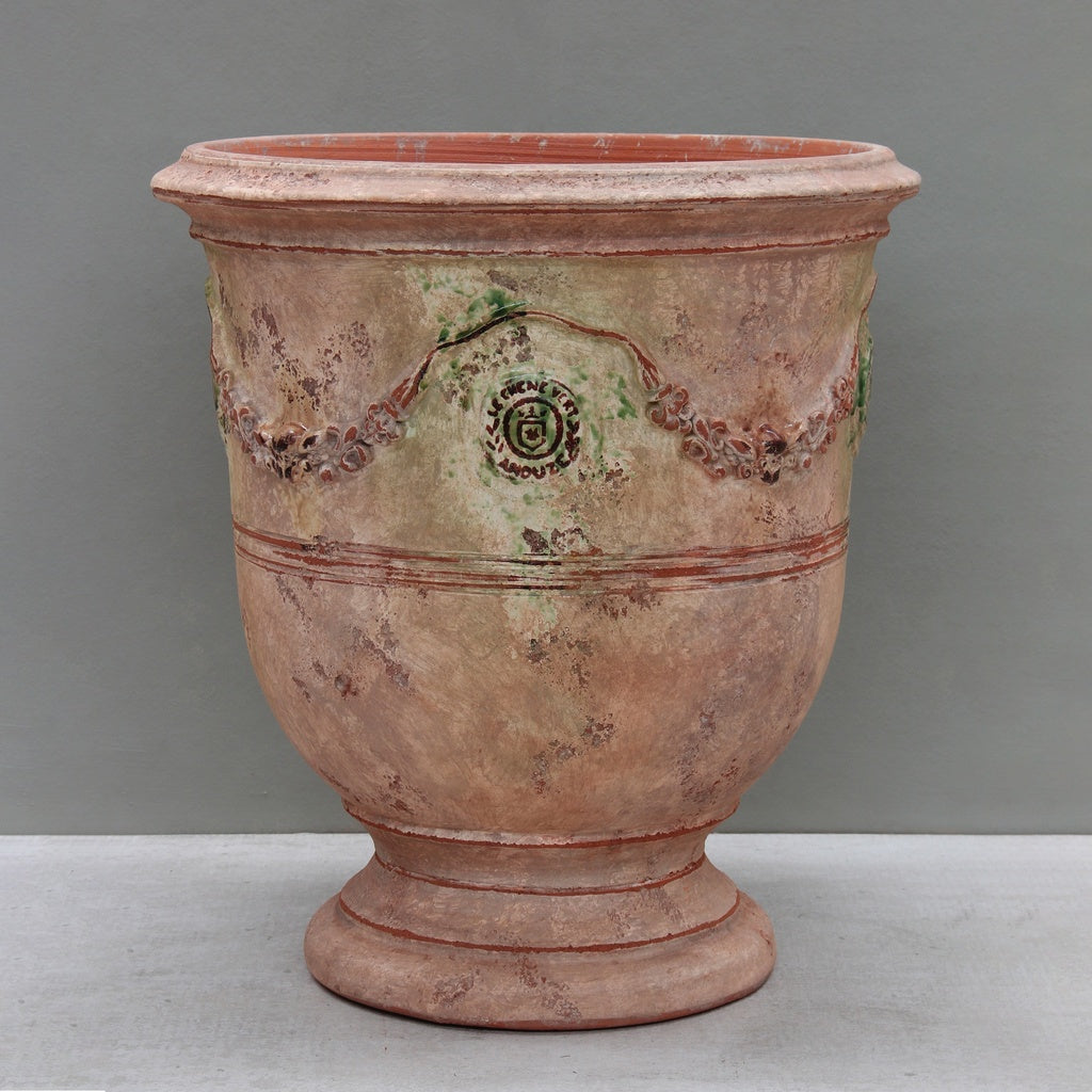 Antique Finish Traditional Anduze