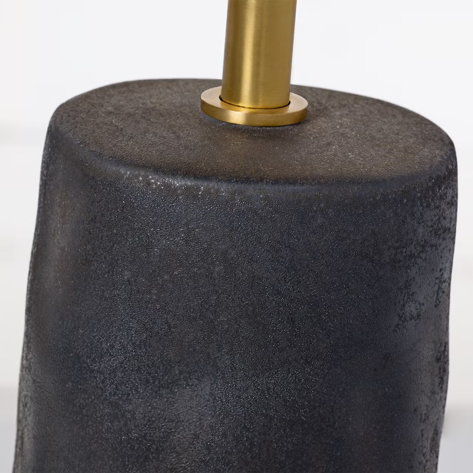 Visual Comfort Kelly Wearstler Armato Table Lamp