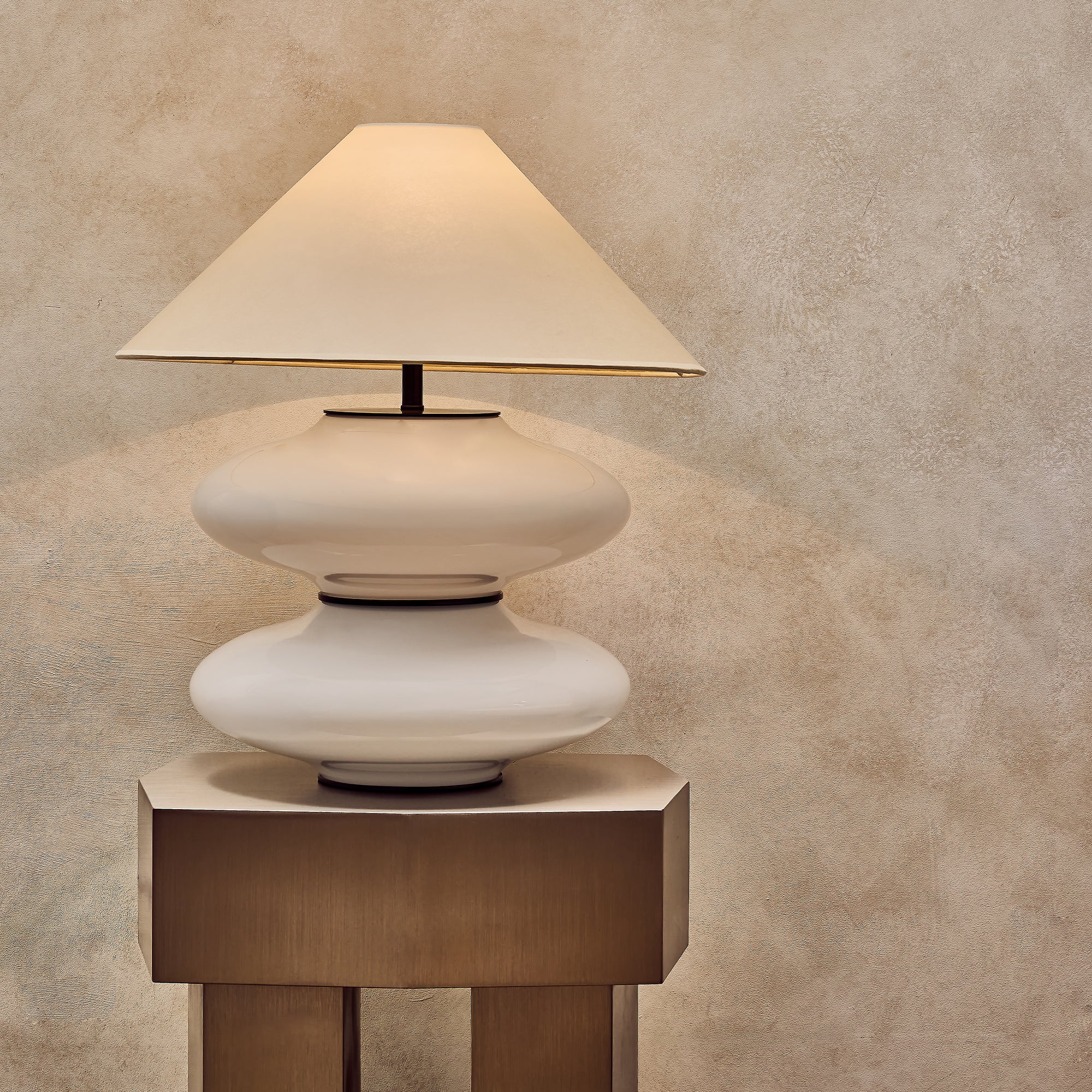 Onda Table Lamp