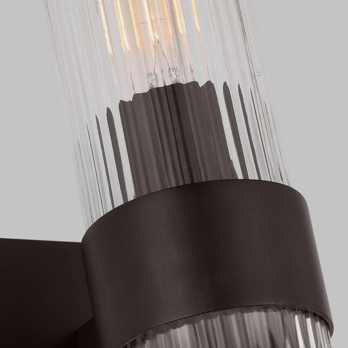 Visual Comfort Studio - Geneva Wall Sconce