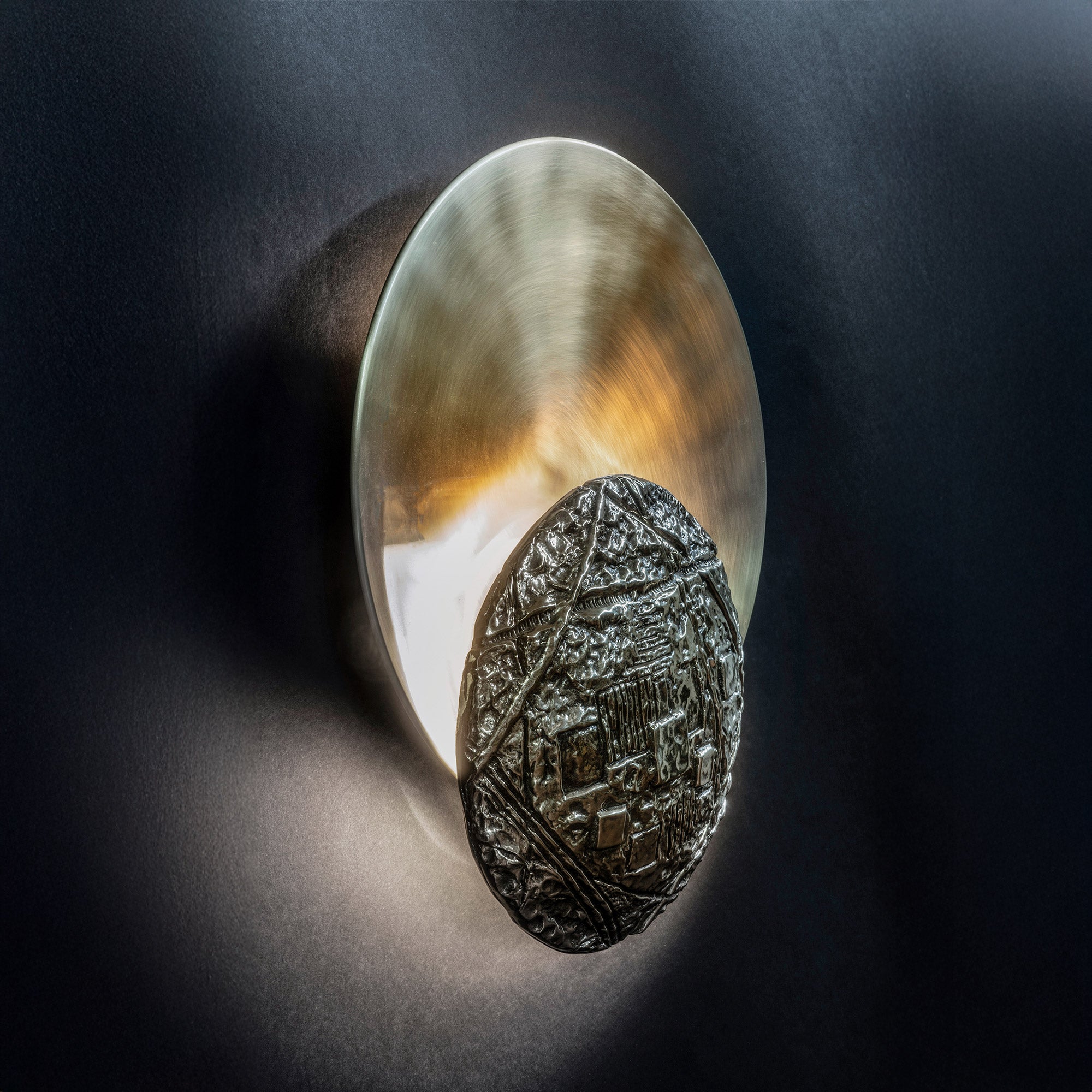 Esperia Gong Wall Light