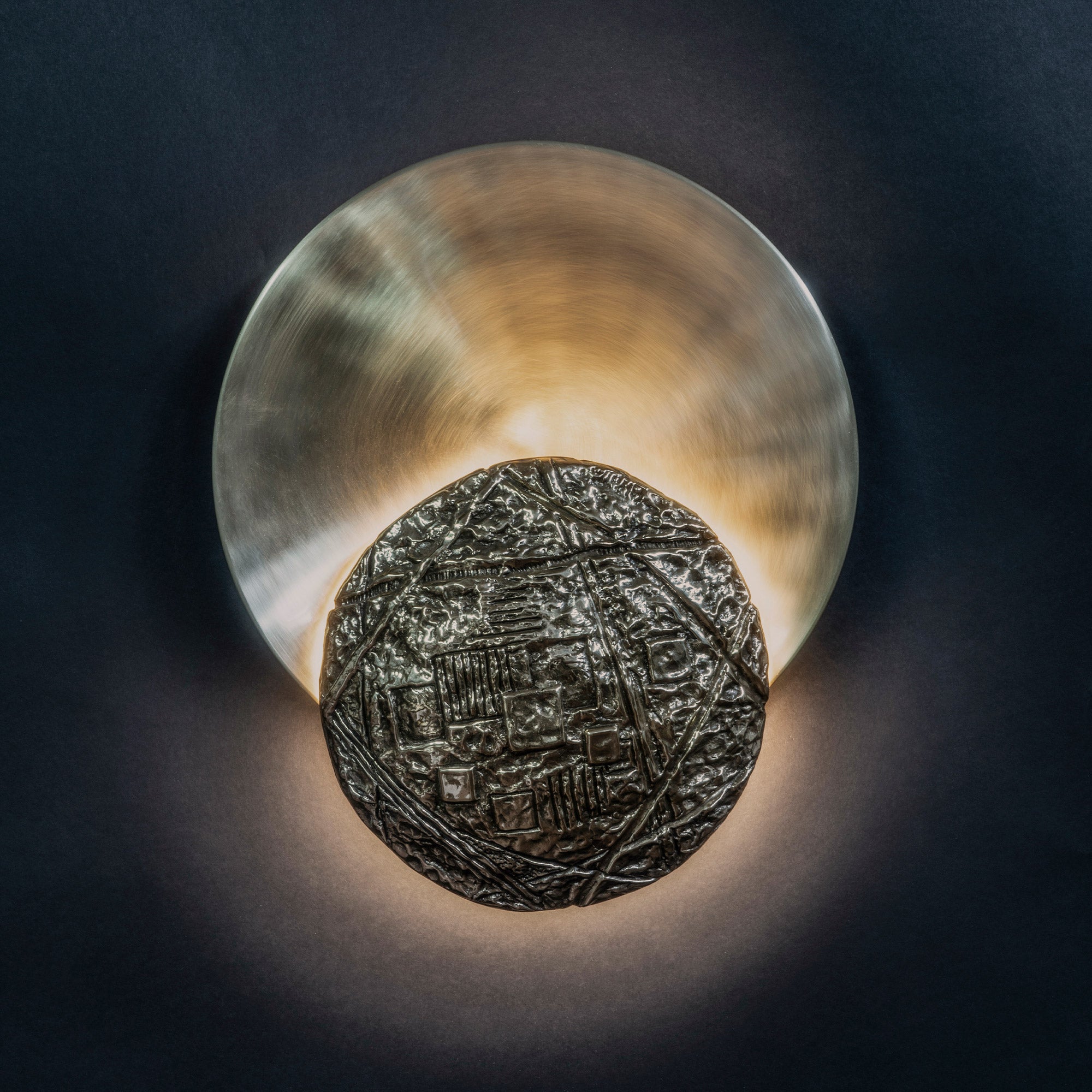 Esperia Gong Wall Light