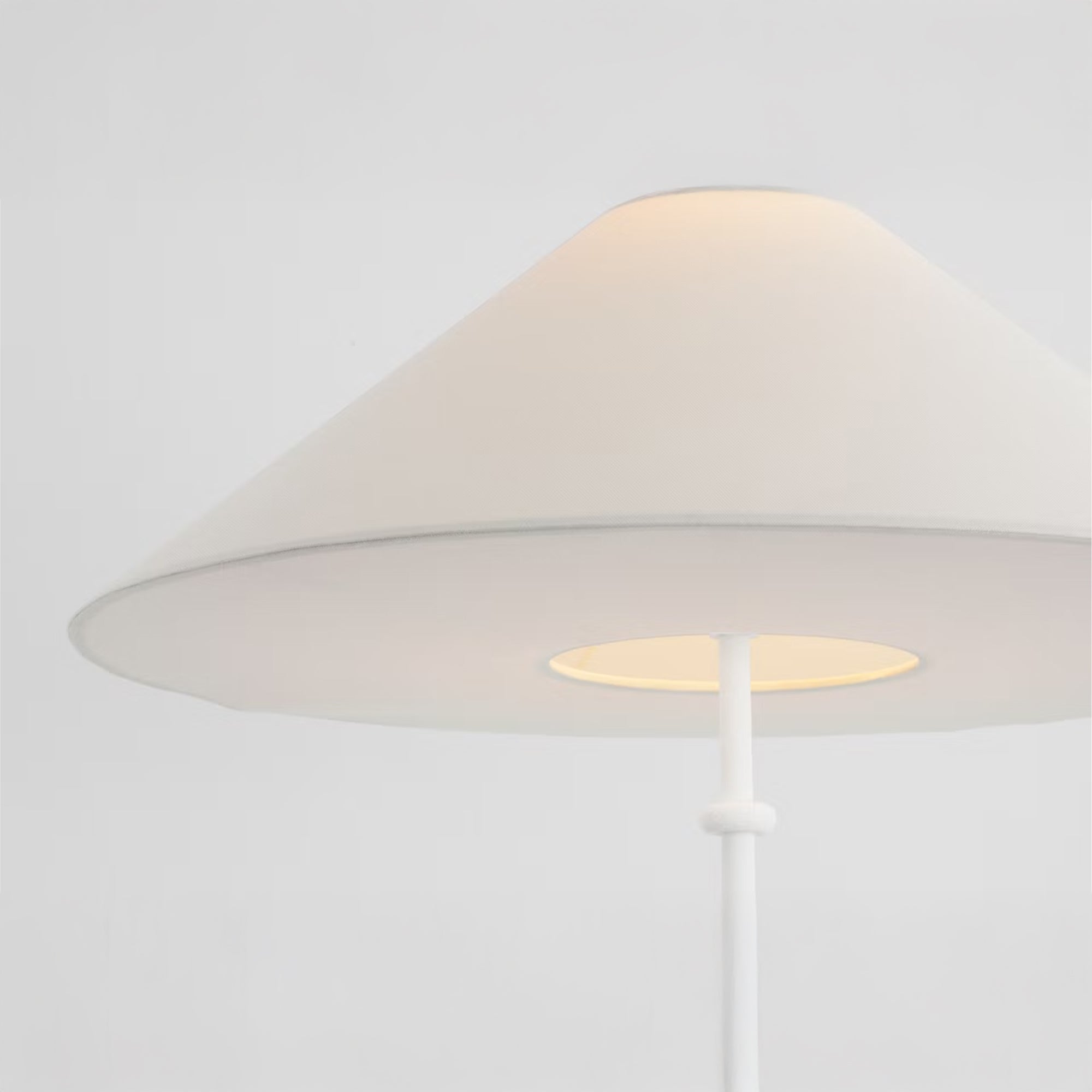 Visual Comfort Kelly Wearstler Zealous 30" Table Lamp