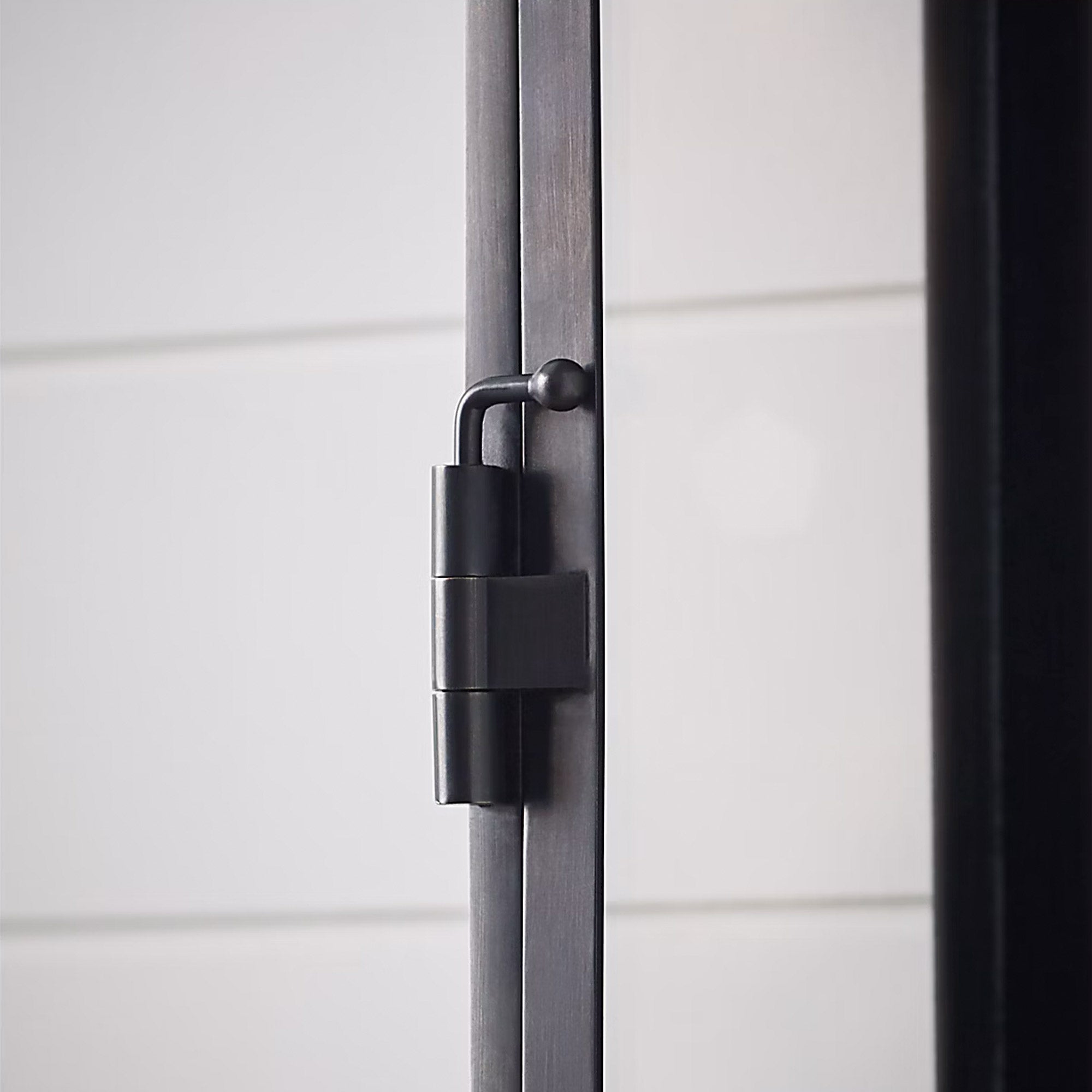 Visual Comfort Chapman & Myers Linear Mini Wall Lantern