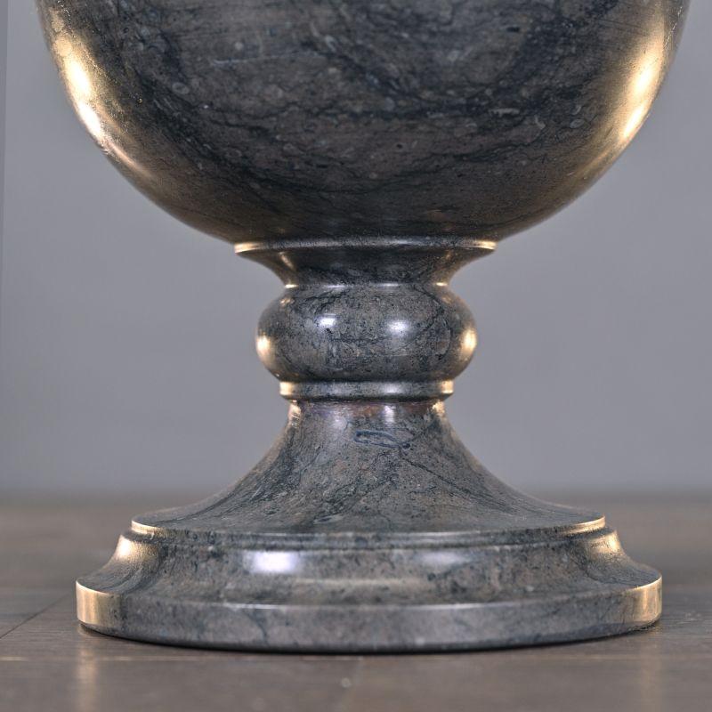 Marble Bee Urn